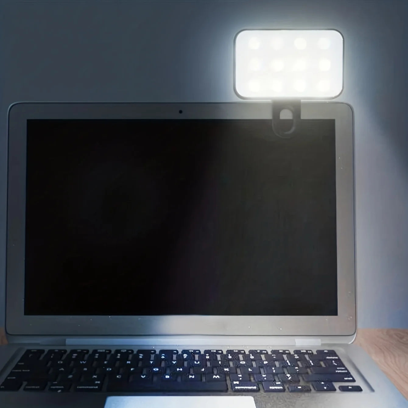 GlowClip™ Mini Rechargeable Selfie Light